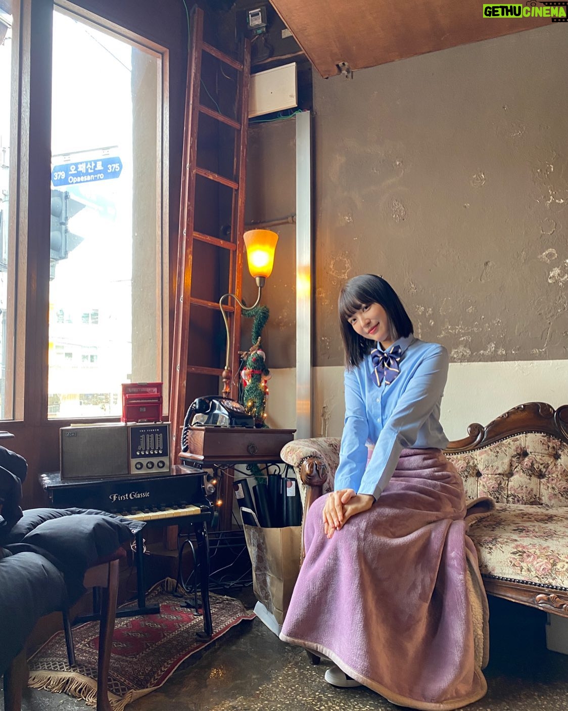 Han Da-sol - 2.7K Likes - 안녕하세요 오시은입니다
저희 학교로 냉큼 놀러 오시은
주소 찍어드릴게요
청담국제고등학교
@netflixkr
@wavve.official
여기로 오시은 됩니다
오늘 5,6화 함께 보시죠!
#청담국제고등학교 #놀러와