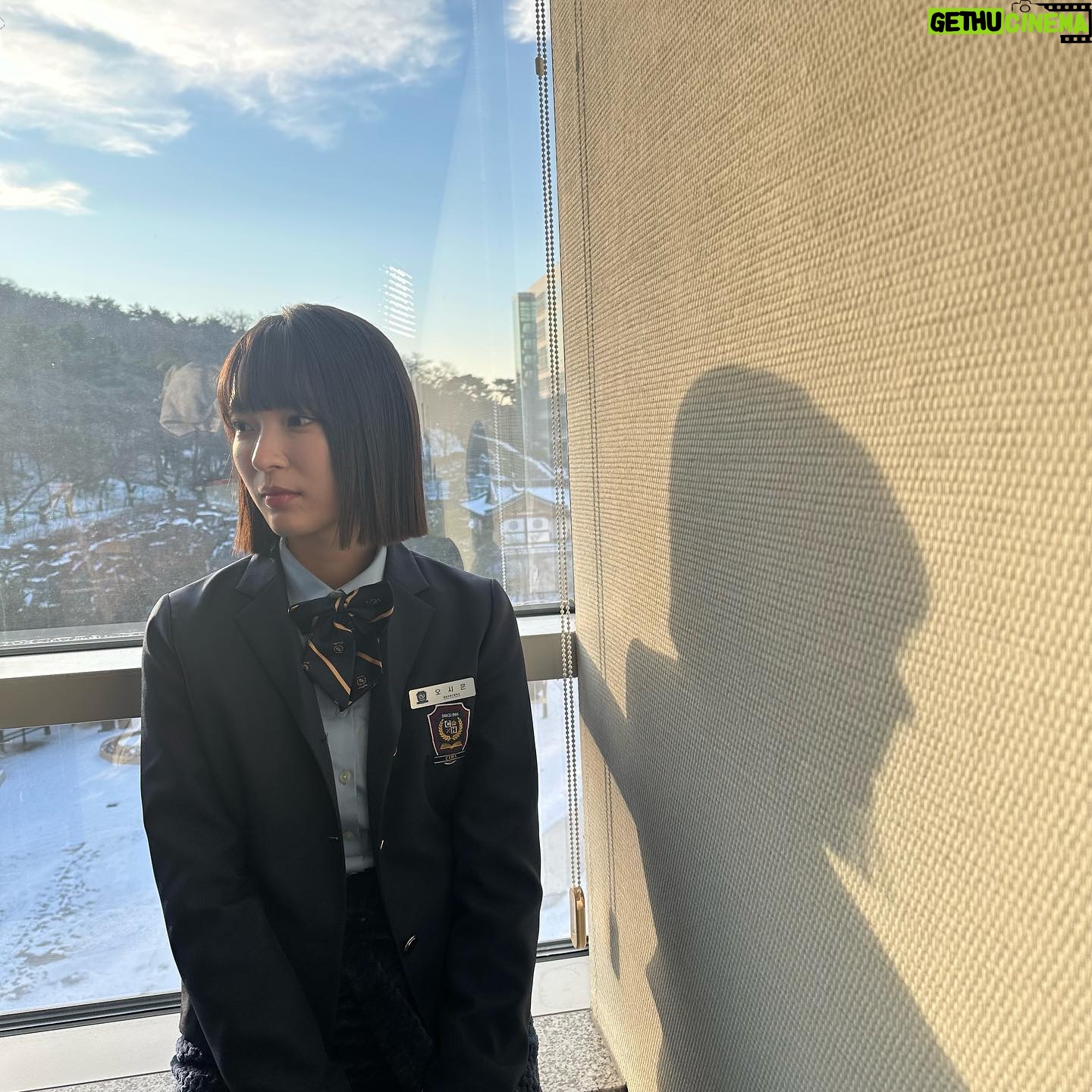 Han Da-sol - 3.6K Likes - 5월 31일
청담국제고등학교에서 곧 만나요
오시은으로 인사드리겠습니다🙇♀️
아주 재밌을거에요💎
@wavve.official
@netflixkr
#청담국제고등학교 #두둥