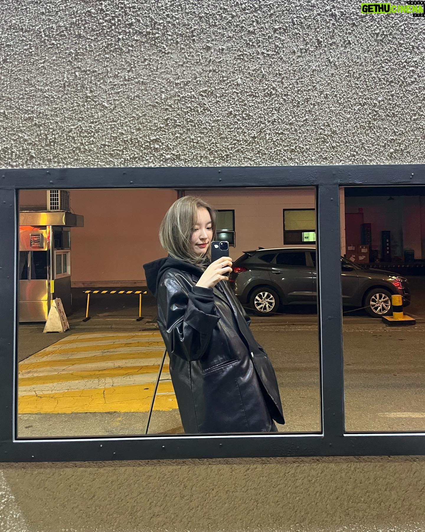 Han Da-sol - 2.2K Likes - 머리했어😎🖤
#봄