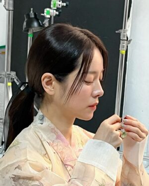 Han Ji-min Instagram - .
🤍🐻💍🩵

@goldendew_official