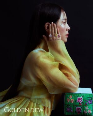 Han Ji-min Instagram - .
Golden dew 2024 HERITAGE collection✨

#goldendew #골든듀 #💎 #💍