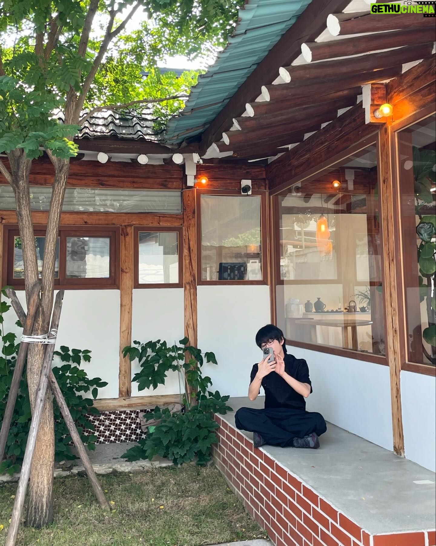 Han Se-jin - 18.5K Likes - ☄️