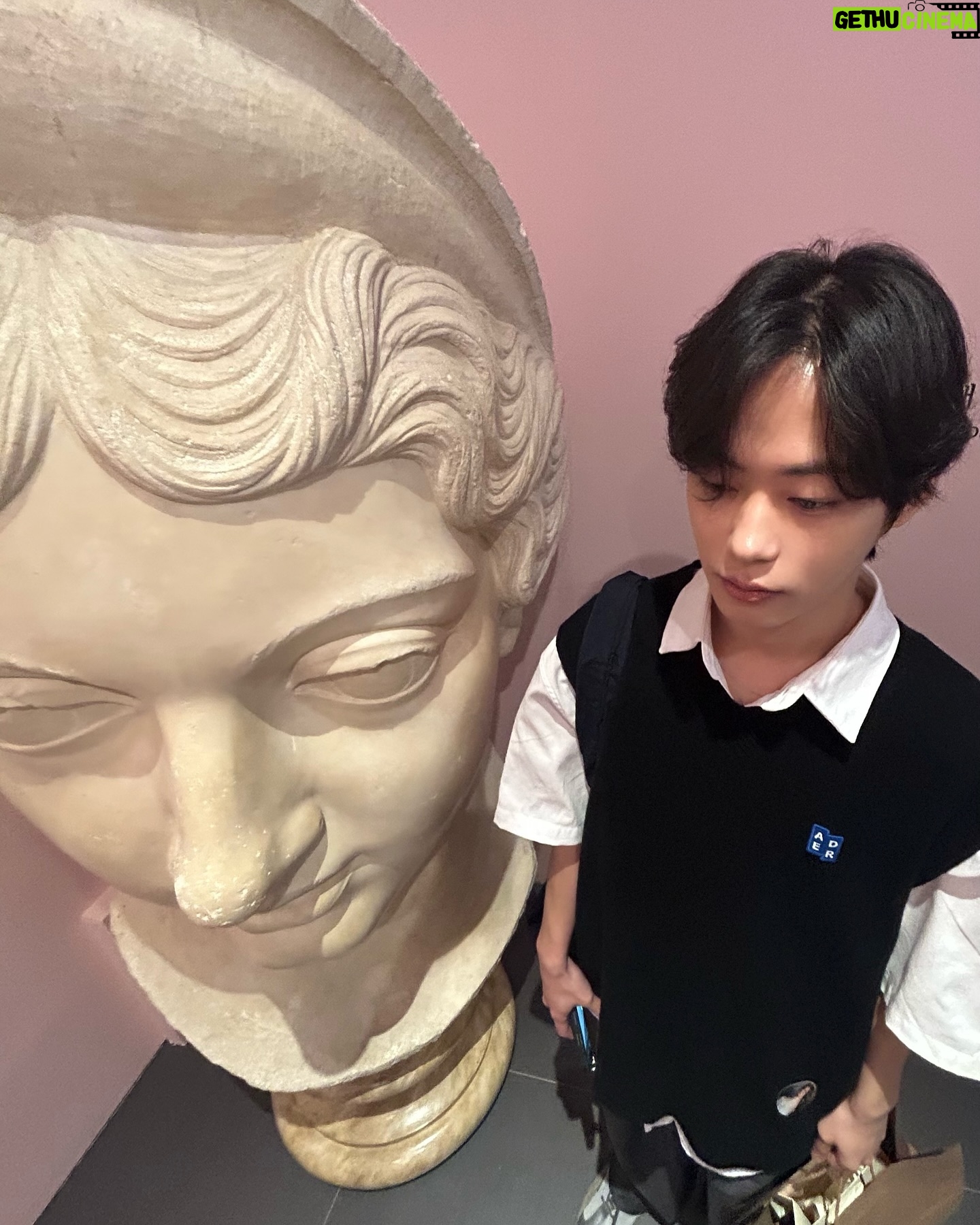 Han Se-jin - 9.7K Likes - #서양미술800년展