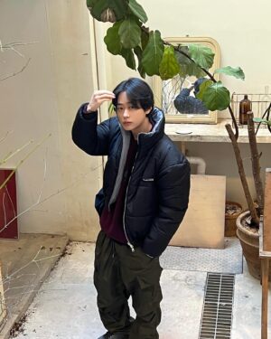 Han Se-jin Instagram - 아직 춥