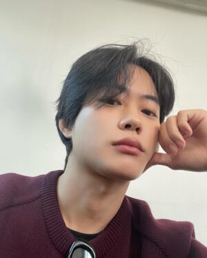 Han Se-jin Instagram - 아직 춥