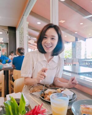 Han Soo-yeon Instagram - 2024 우리가족 #여름휴가 🤙Hafa Adai🩵 #Saipan & #Tinian 🏝 @crowneplazaresortsaipan #조카niece