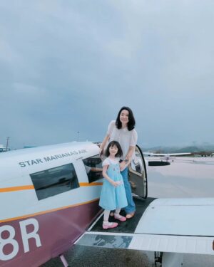 Han Soo-yeon Instagram - 2024 우리가족 #여름휴가 🤙Hafa Adai #Saipan & #Tinian 🛩 
내 친구 Journie 와 Earnie 아저씨 👩‍🌾👨‍🌾 #티니안 농장 체험시켜주셔서 감사해요 Thank you so much to let us visit your amazing farm 🚜 🐓🪺🐕🐂🐎

#티니안타가비치 #사이판만세절벽 #Saipansunshinemassage @seatouchsaipan @crowneplazaresortsaipan