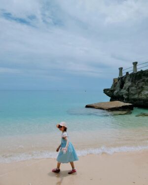 Han Soo-yeon Instagram - 2024 우리가족 #여름휴가 🤙Hafa Adai #Saipan & #Tinian 🛩 
내 친구 Journie 와 Earnie 아저씨 👩‍🌾👨‍🌾 #티니안 농장 체험시켜주셔서 감사해요 Thank you so much to let us visit your amazing farm 🚜 🐓🪺🐕🐂🐎

#티니안타가비치 #사이판만세절벽 #Saipansunshinemassage @seatouchsaipan @crowneplazaresortsaipan