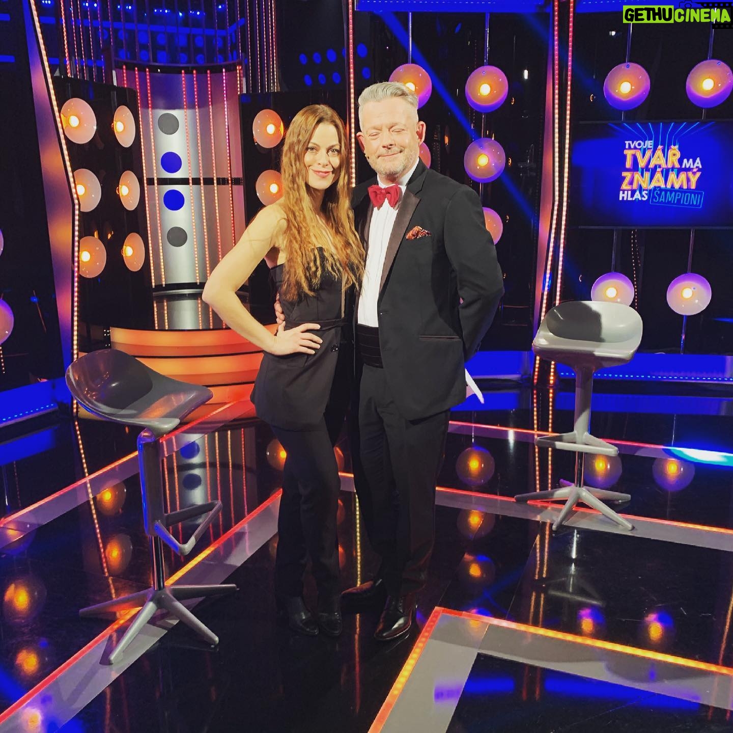 Hana Holišová - 1.8K Likes - Alešu! Nespi! Jdeme na to..., už za chvíli!
20:20 na TV Nova
Těšíme se na vás... 🤍
.
.
.
#tvojetvarmaznamyhlas
#tvnovaofficial