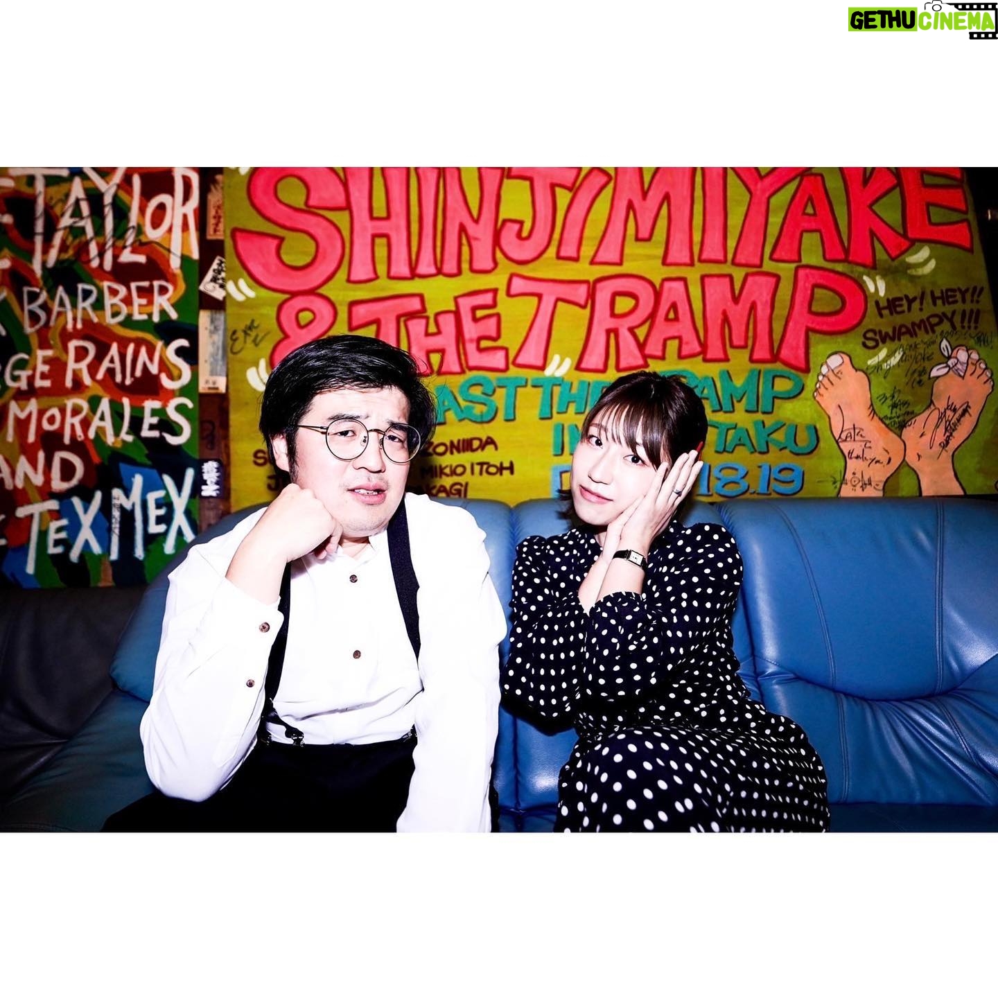 Hana Sekitori - 3 Likes - #関取二人三脚 京都公演有難うございました👫久しぶりの磔磔、二人編成だとまた違う響きを感じられて、色んなことを思い出しながら歌えました。
ライブに入り込みすぎて来年2月17日のにぎわい座恒例ワンマン告知忘れちゃった🙇♀️「年始だョ!全員集合2024」、チケット販売中です🎫関西の皆様、来年もよろしくお願い致します!
photo by @syot18__cam
素敵な写真をありがとうございます✨