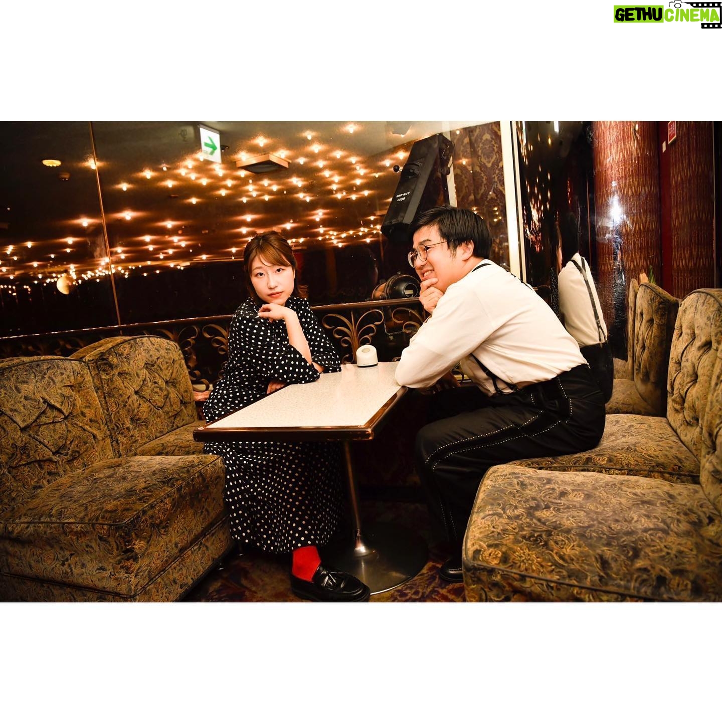 Hana Sekitori - 3 Likes - ツアー #関取二人三脚 初日東京、ありがとうございました!満員御礼で最高の初日を迎えられました💃
みんなたくさん声を出して盛り上がってくれて、自分も勝手に身体と心が音楽を奏でているような感覚でした!あとあらためて谷ぴょんって本当最高👓
続く12/9京都、12/10名古屋もよろしくお願いします!二人編成の関取花、自信を持っておすすめします🫶
photo by @azusatakada_photographer
会場のあったかさと私たちのオフショットまで全部写真におさめてくださったのはあずささん📸いつもありがとうございます!