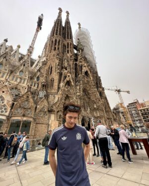 Hank Wang Instagram - 🇪🇸🫶🏽