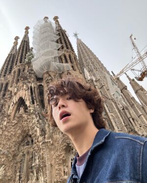 Hank Wang Instagram - 🇪🇸🫶🏽