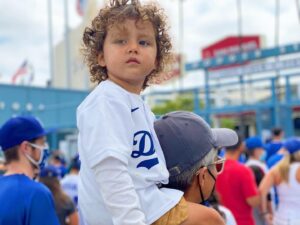 Hanna Mangan Lawrence Instagram - Roman’s first baseball game! He kept asking us “when do I get to bat?” ⚾️ ⚾️⚾️⚾️⚾️