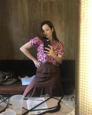 Hannah Bamberg Instagram - In honor of the oscars tonight here is a picture of me the day I met and worked with JONATHAN PRYCE! (Who was nominated tonight for best actor) I booked a show for FX and got to do a scene with Jonathan. What an honor to work with an Oscar nominee! This is a picture of me in my trailer on the set one the show Gone Hollywood.