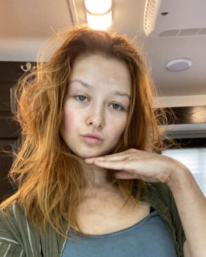 Hannah Bamberg Instagram - Catch me this Wednesday on the new episode of S.W.A.T on CBS. This is the face of a gal whose been fake crying for 2 hours lol. 
I was crazy blessed to get to do a scene with @shemarfmoore (who I have had a crush on since Diary of a Mad Black Women) Working with the cast and crew of this show was so fun! I play a cult member named Carla. No spoilers, but I may or may not be the girl locked in a dog cage in the trailer. Check it out. 

On another note: I was so excited to work this year. I really didn’t think I would be on set for all of 2020! Thank you @circle_of_10_talent and @puretalentmgmt for being amazing!! I’m so blessed to have a team that feels like family!