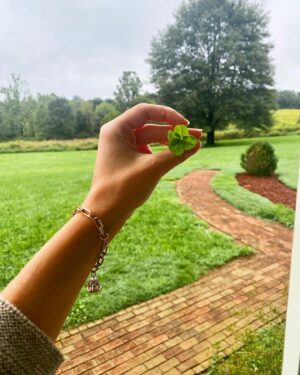 Hannah James Instagram - 🍀

#lucky #four #clovers #virginia #lovers