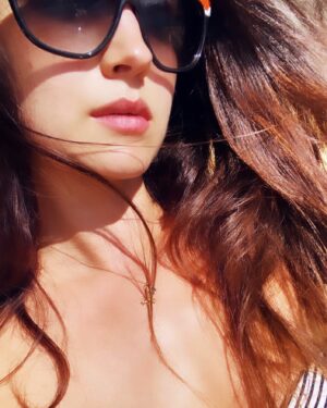 Hannah James Instagram - 🖤

#missingyou #la #sun