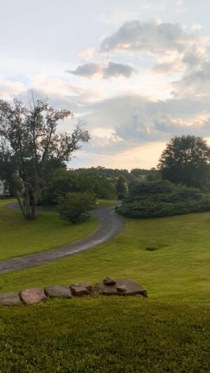 Hannah James Instagram - Missing you already 🫶🏼

#home #va #magichour #sunset #afterthestorm #love