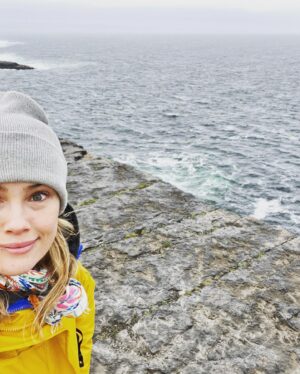 Hannah New Instagram - Wild and windy but gorgeous day on Inishmore thanks to @doolinferryco ❤️🇮🇪