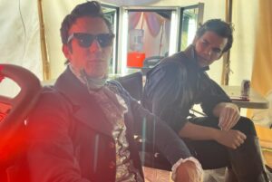 Hannah New Instagram - Behind the Ballon scenes! My first day on set got off to a flying start with the amazing @andrewahnfilms 🙏❤️ @lukenewtonuk wishing he brought his shades to soak up rays inside a tent? Or wondering if LukeT has lost the plot? 😂 #bts #btsbridgerton #bridgerton #bridgertonsonnetflix #bridgertonseason3 #lukethompson