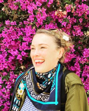 Hannah New Instagram - Growing old disgracefully with my besties. Feeling so blessed to have swung around the sun another time with these amazing beings. Thank you to everyone who sent such lovely messages today and to all the wonderful people who have made this year such a special one! Love you! 😘❤️🙏🙌 #growingolddisgracefully #anothespinaroundthesun #growingoldwithgratitude