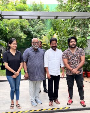 Harika Narayan Instagram - It has been a privilege and a distinct honor to have sung the New State Anthem of Telangana, a song that will be etched in history and cherished by generations to come. I am grateful to @mmkeeravaani Sir for including me in this prestigious project and Ande Sri garu, whose Lyrics have brought life to the Anthem, capturing the rich history, culture and essence of Telangana. 
I extend my thanks to our esteemed Chief Minister @revanthofficial Sir for making this achievement possible.
This Anthem shall be unveiled on The State Formation Day of Telangana, i.e, 2nd June,2024. 
.
.
.
#stateanthem #telangana #historical #privilege #grateful #harikanarayan