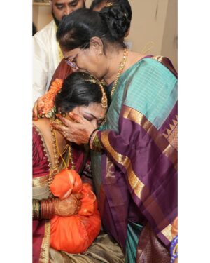Hariprriya Instagram - ಅಮ್ಮ ❤️ 

Happy Mother’s Day to u 🤗 and to all the lovely mother’s out there 😍🙏🏻 

#mothersday #selflesslove #grateful