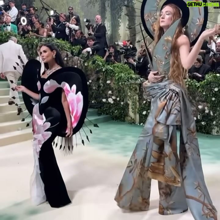Harris Reed - 137.9K Likes - Demi Moore in Demi Couture … god you have no idea how long I’ve been waiting to write that.
As I woke up this morning in New York, I looked in the mirror brushing my teeth and couldn’t hold back my tears. To be 27 and attending the Met Gala with my namesake fluid, London brand, asked to attend with Vogue, and dress a woman I have been obsessed with ever since I watched Ghost and Charlie’s Angels, a woman with such strength, beauty and power… it’s DEMI FUCKING MOORE and having her and her fucking beyond stylist @bradgoreski to collaborate with on my DREAM dress does not feel real. To be able to take old wallpaper and soak it and repurpose it onto these pieces has been such a treat, to play with something so delicate and fragile and give it a second life. To make almost life size paper dolls, a flower in perfect bloom as its decays fully wrapped in thorns. This moment isn’t about me it’s about all the incredible women around me who push this now not-so-little boy’s dream into realities, to let me create these pieces and fantasies; @daisy_hoppen, @phoebebluecobb, Nana Baehr, @hannnahsheridan , mom... the sketch is nothing without the army of LOVE!
I know to a lot of people my life might look fully calculated, and that I know exactly what I’m doing, but I’m just making it up every day, taking on challenges and hustling my little butt off and following my gut.
Thank you to everyone on here for supporting these life altering moments like The Met Gala. To my husband who holds me through all of this and is truly my guiding light @eitansenerman
A special thank you to the extraordinary @bradgoreski for bringing me on board to a fabulous project I couldn’t have done without him. To my @fromentaldesign family and for the endless love and day and night painting of petals and allowing me to raid your wallpaper archive. And finally my London design team @brandontan1128 , @ryxwu @hannahsheridan , we did it! And of course to Anna Wintour and everyone at @voguemagazine for their incredible support from the very start of my journey, it means the world.
Makeup : @sofiatilbury @charlottetilbury
Hair : @peteburkill @dyson
Jewerly : @cartier
Glow: @drbarbarasturm @mosshave