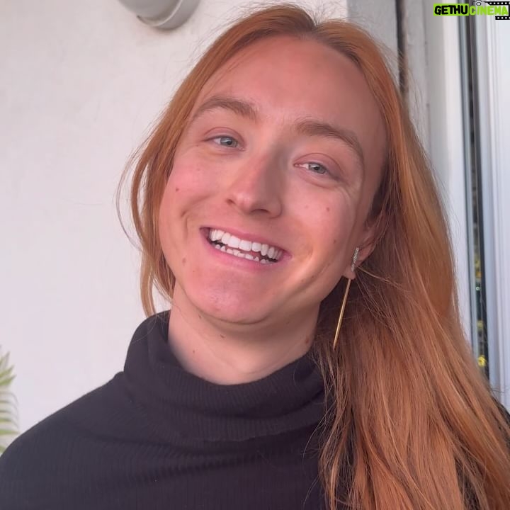 Harris Reed - 36.8K Likes - Here’s to 28!!!
To many more sleepless nights trying to achieve all my dreams. To many nights of deep sleep and sleep marks imagining all the new adventures to take everyone on. To giving love and to be loved. To being a QUEER 6 foot 4 giraffe who loves a big hat and flares and big platforms and who is just following his gut and making it up as life unfolds! Thank you to everyone who made my 27th year around this earth a magical wild fucking ride!