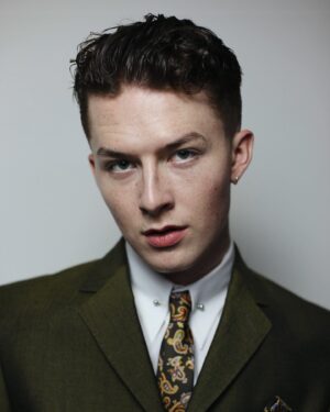 Harry Kirton Instagram - Antique Gold 
2/3

@777castingmanagement 
@adamoflondon
@studioalabern 
@ava.artistry