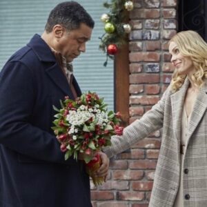 Harry Lennix Instagram - #TBT to “A Christmas Together With You”. Comment your favorite holiday movie down below! 🎄