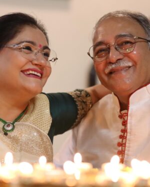 Harsh Rajput Instagram - Happy anniversary to this lovely couple who still makes me believe in institution of marriage❤️
@heenarajput21_ @jayesh9884 
Love you mummy papa
.
.
.
#harshrajput #happyanniversary