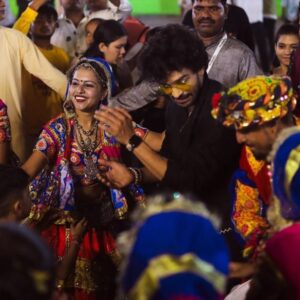 Harsh Rajput Instagram - Happy Dussehra 🙏🏻.
Some wonderful moments from last Navratri❤️.
#harshrajput #navratri #happydussehra #dusshera #positivity #love #acchaikiburaiparjeet #actor #rumi #tmd