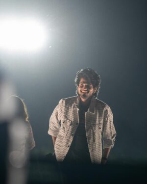 Harshavardhan Vidyasagar Instagram - Living my childhood dream of performing in concerts feels surreal🥹 Thank you all for the overwhelming love and support❤️🫂. This is just a humble beginning. Much love to each one of you!!❤️❤️🙏🏻🙏🏻
Special thanks to one of my Dear Fans for taking these amazing Pics and sending it over❤️ 

Styled by - @paviiiee_08 
Hair styled by - @anand_anok_0290