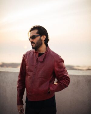 Harshvardhan Kapoor Instagram - 🕶️ 👽 #harshvardhankapoor #myownstylist
