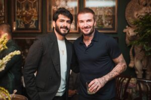 Harshvardhan Kapoor Instagram - Since I was probably the only person at that party that has actually watched every game beckhams played and passionately followed his career at united and beyond I felt like I should take a photo.. I’m now sharing it with the rest of the world since everyone else is sharing theirs 😭😀

#davidbeckham #harshvarrdhankapoor #harshvardhankapoor