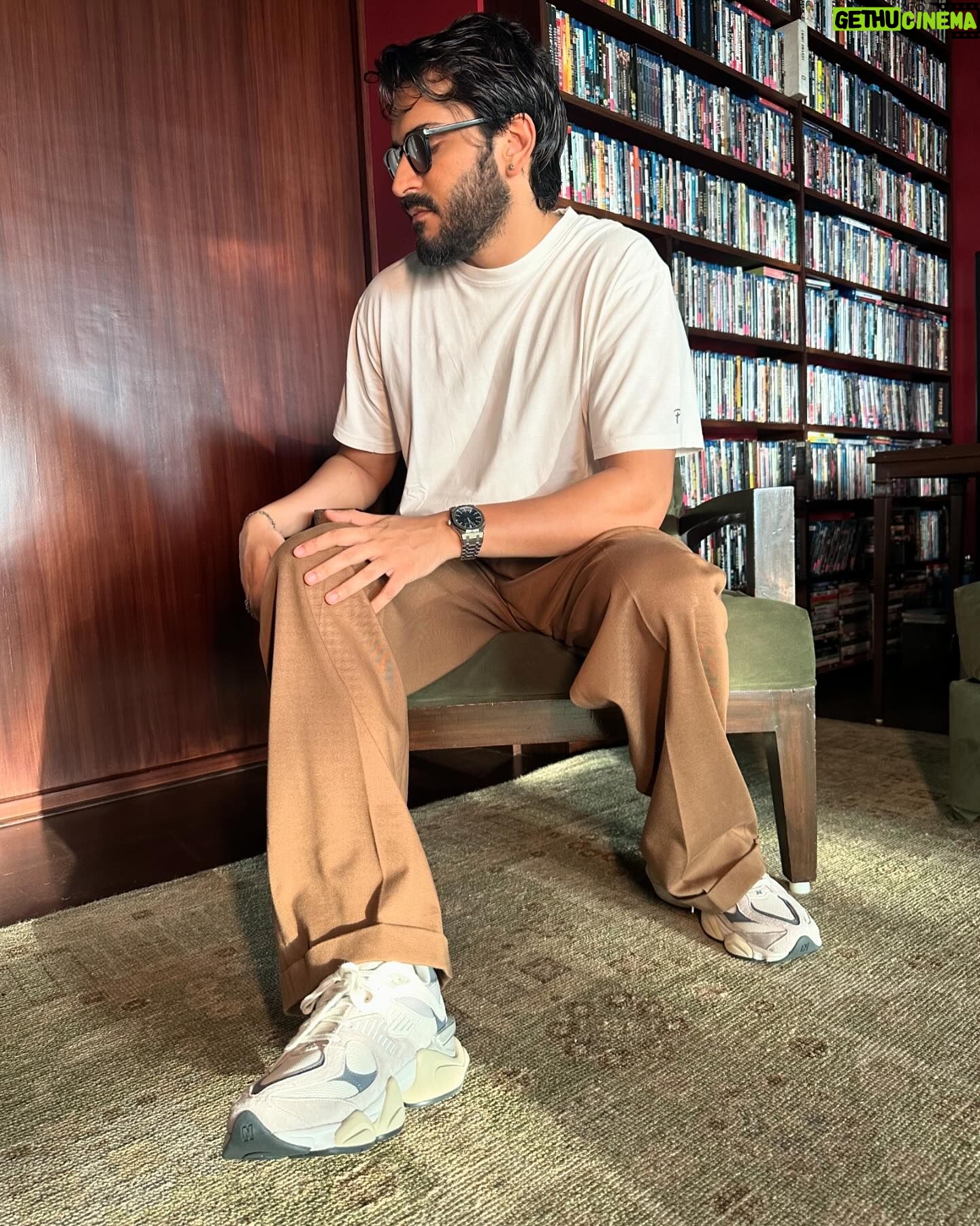 Harshvardhan Kapoor - 3 Likes - A pleasure to have been at the New Balance store launch! New Balance now open in Mumbai, at Linking Road :)
@newbalance
#NewBalance #NewBalanceIndia #NewBalanceMumbai #WeGotNow