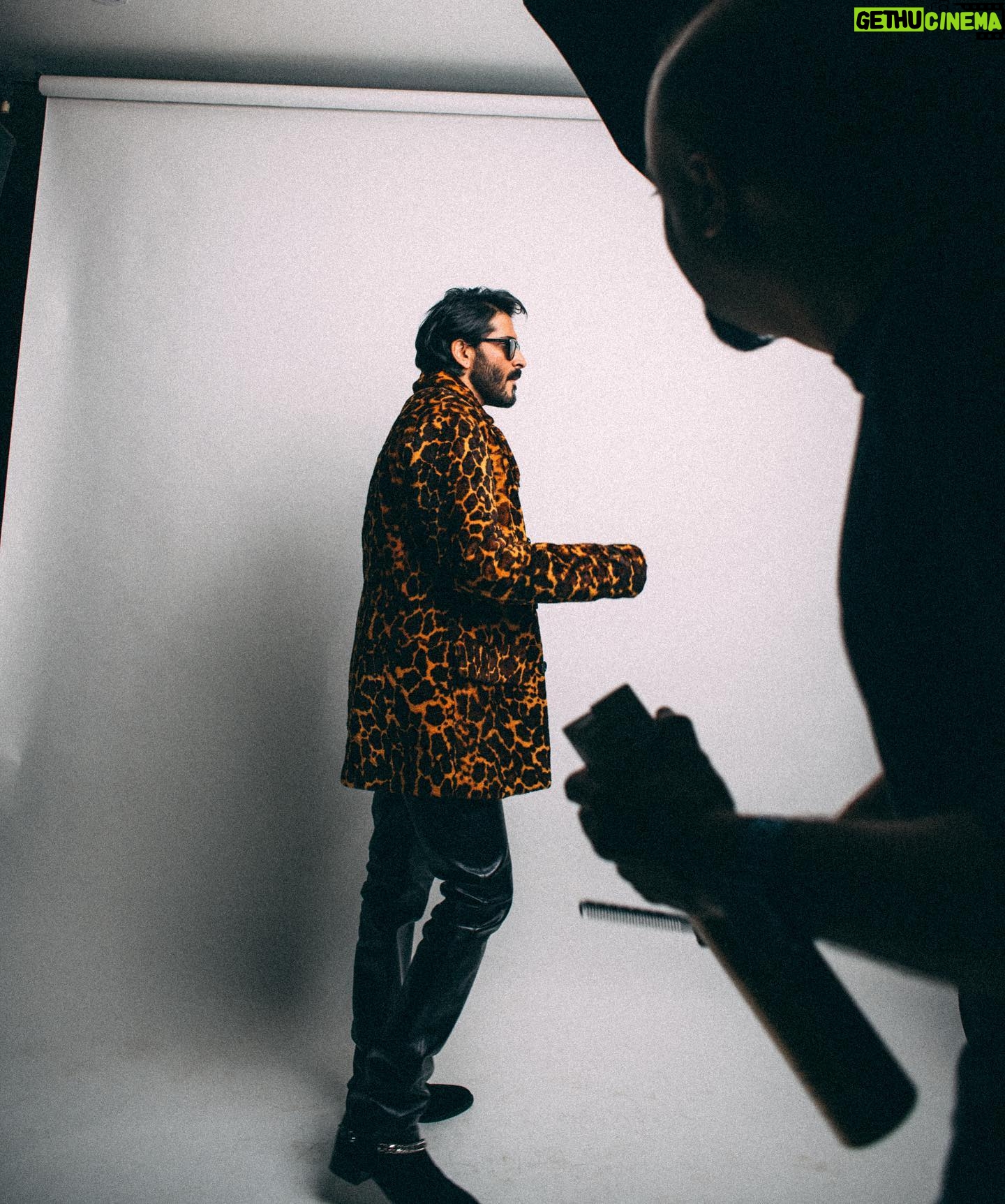 Harshvardhan Kapoor - 3 Likes - Leather and 🐆