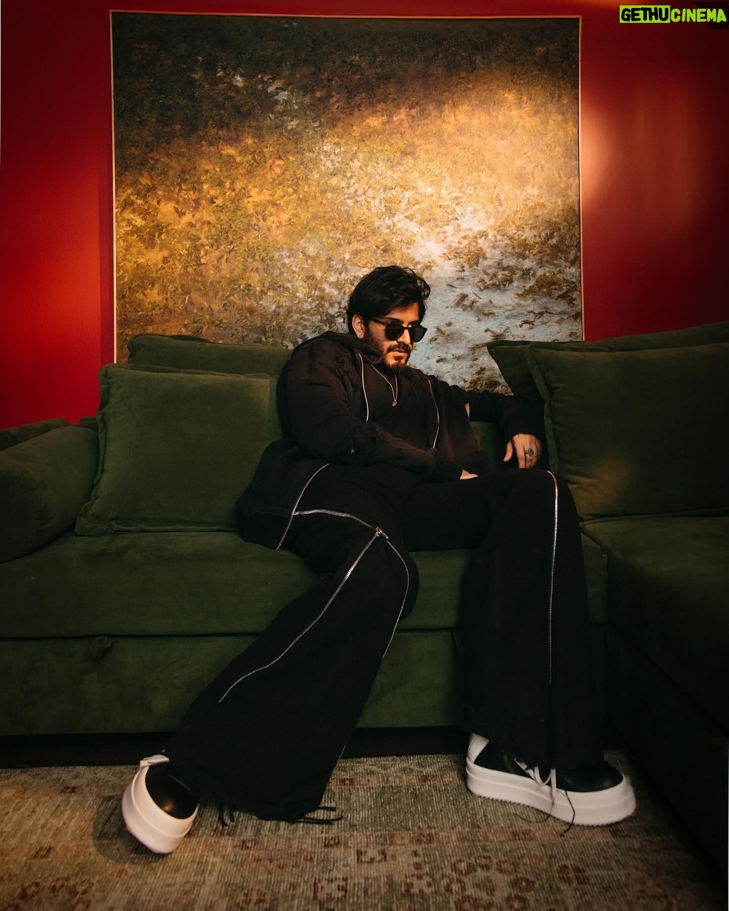 Harshvardhan Kapoor - 3 Likes -