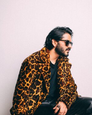 Harshvardhan Kapoor Instagram - I put this look together my inspiration was old Rolling Stones magazine covers featuring Keith Richards

Wearing @marni and @celine 

📷 @bharat_rawail 

#explorepage #harshvardhankapoor #harshvarrdhankapooroutfits #celine #marni #chromehearts