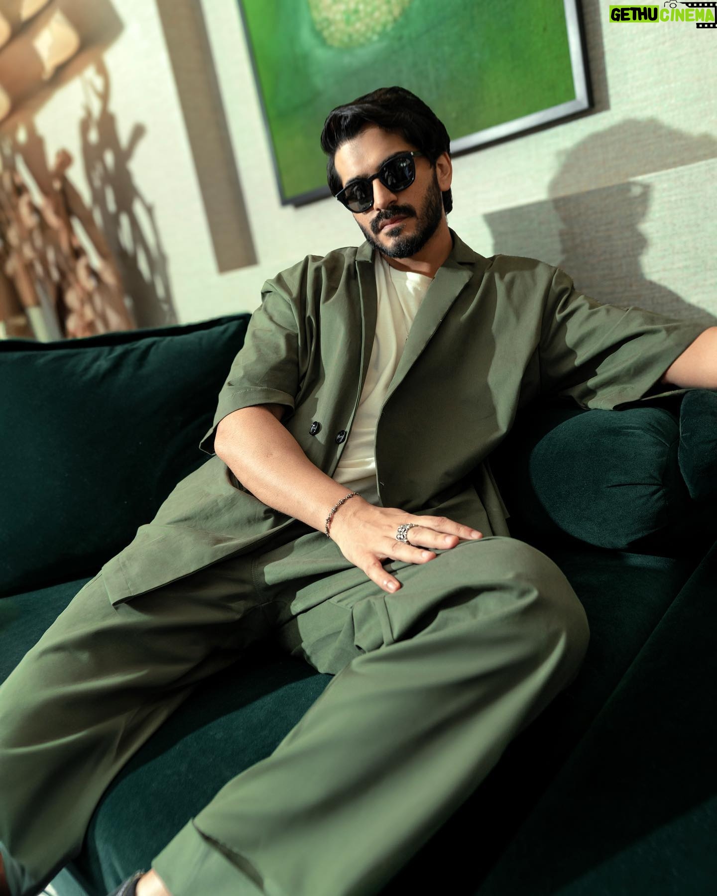 Harshvardhan Kapoor - 3 Likes - Embrace the streets & redefine your style with Harshvardhan Kapoor as we unveil our streetwear collection available exclusively on Myntra. Elevate and up your fashion game. #ShopNow #Unrl #streetwear #streetstyle #Myntra #MyntraFWD #exclusive #fashion