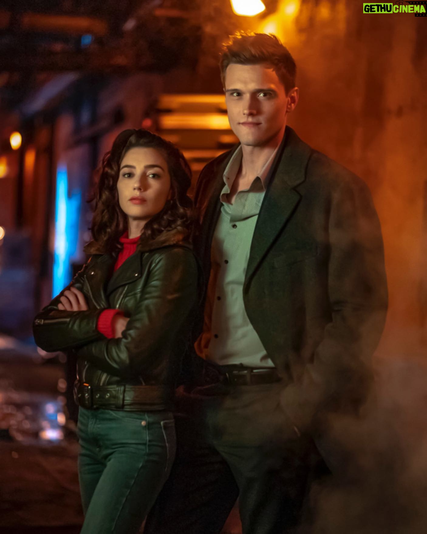 Hartley Sawyer - 52.8K Likes - Don’t miss this one. Years in the making and @nataliedreyfuss brilliantly brings Sue to life - she crushes it. Killer script by @tpound and @ellecerts - Had a blast! All new @cwtheflash tonight! #theflash