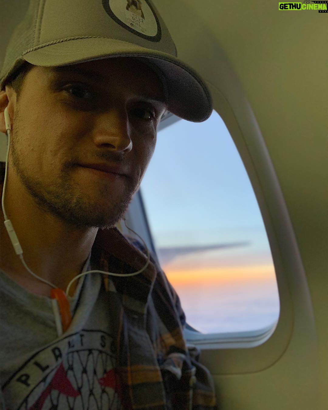 Hartley Sawyer - 39.1K Likes - Seems as good a time as any to remind everyone we are living in Earth’s sixth mass extinction event. #HoloceneExtinction #sixthmassextinction #mysmilehidesthepanic