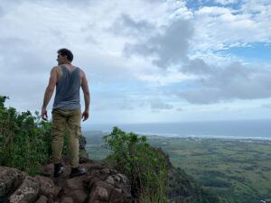 Hartley Sawyer Instagram - Looking for Sleeping Giants. #throwback #kauai