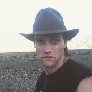 Hartley Sawyer Instagram - Throwback for previous post: like father like daughter. “Didn’t any of you guys ever go to Sunday school?” #favoritemovie #throwback @deathvalleynps #gotheFoutside @nationalparkservice #camping