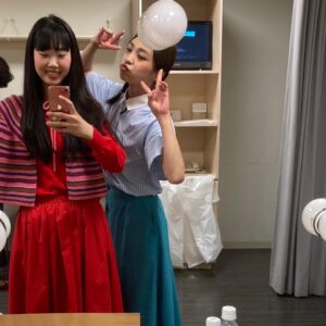 Haruka Imou Instagram - 舞台 ガラパコスパコス
大千穐楽でした。

東京、京都、岡山、新潟とありがとうございました🫶

稽古からこの日までカンパニーの皆様全員で積み上げてきました。
とても幸せな日々でした。
進化してんのかしてないのかは分からないけど、人間ってそんなものだよねと思うし、いつかちゃんと進化してるんだと分かるはずです。
そう信じて進むのみ、一歩一歩🐾

思い出がたくさんあるから何かの機会のためにまとめておきますね。
またお話しさせてください☺︎

カンパニーの皆様、温かい拍手を送ってくださったお客様方ありがとうございました。