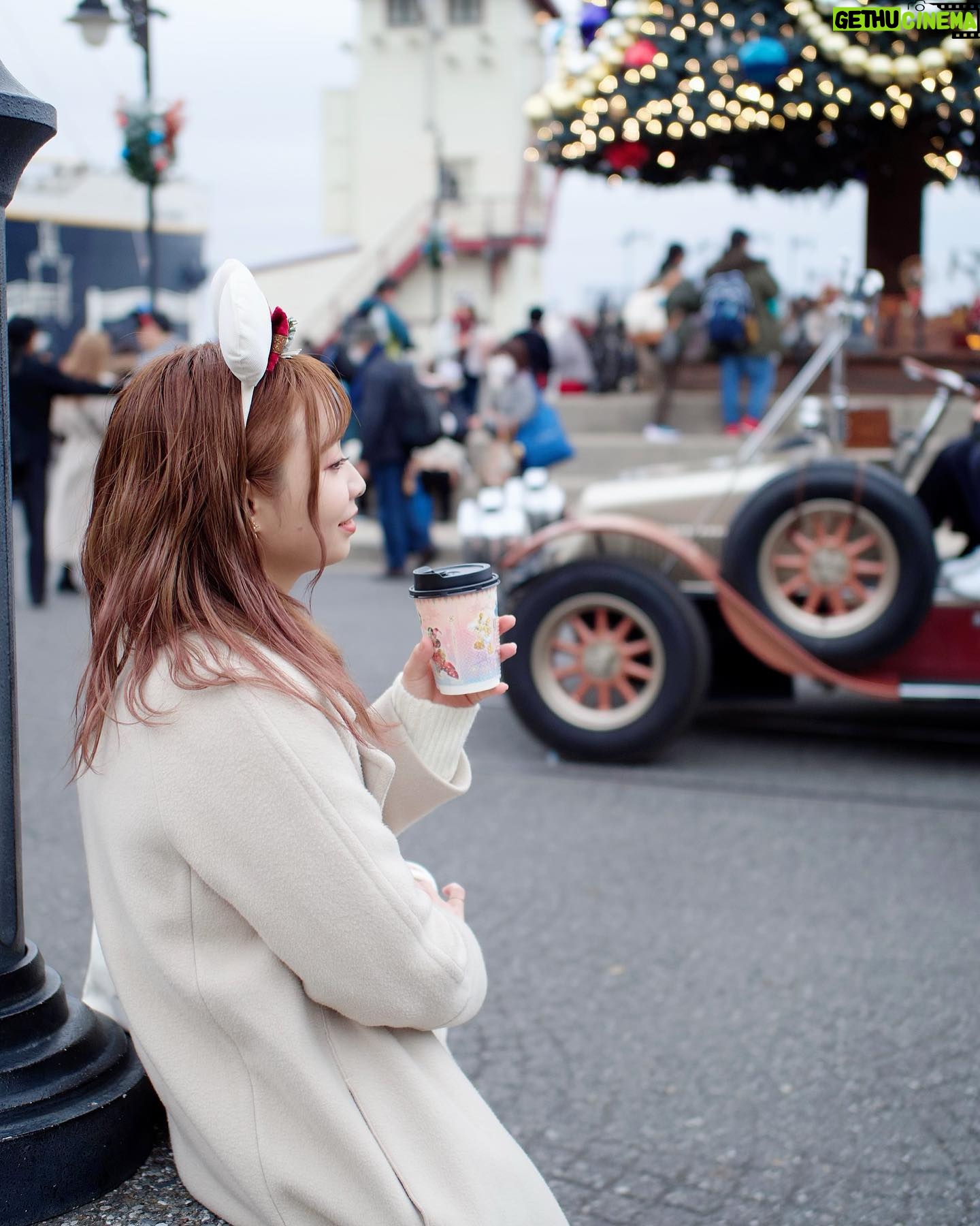 Haruka Yamazaki - 1.5K Likes - TokyoDisneySea🐭🌊🚢♡
.
.
📷´-SHiN
#disneysea #ディズニーシー
#ディズニーコーデ #クリスマス
#christmas