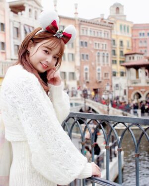 Haruka Yamazaki Instagram - TokyoDisneySea🐭🌊🚢♡
.
.
📷´-SHiN 
 #disneysea  #ディズニーシー 
 #ディズニーコーデ  #クリスマス
 #christmas