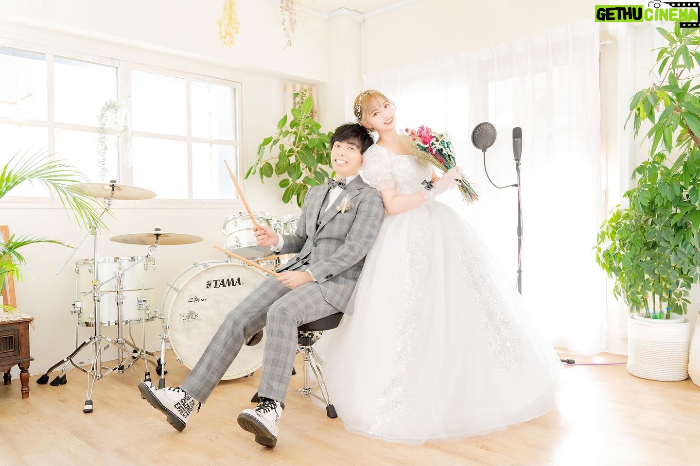 Haruka Yamazaki - 4.7K Likes - Instagramのみんなも聞いて………
SHiNさんと結婚したよ~~~~!!!💍(旦那さまが型から製作中)💐
結婚メイキングと
みんなにお手紙↓↓↓(人 •͈ᴗ•͈)💌 ̖́-
https://youtu.be/u3mXn6WZXGU
📸 #asada_n
💄 #菅原利沙
👸🏻 #あやと
ご協力 #苗場スキー場